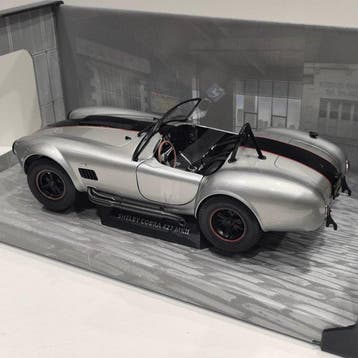 Solido 1:18 - Modelauto - Shelby Cobra 427 MKII, Nieuw