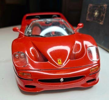 Bburago 1:18 - Model cabriolet - Ferrari F50