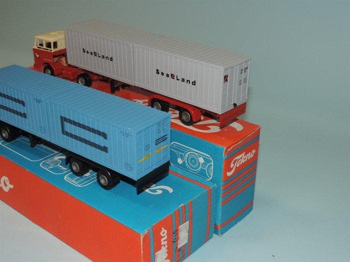 Tekno 1:50 - Model vrachtwagen (2) - Tekno containertruck, Hobby & Loisirs créatifs, Voitures miniatures | 1:5 à 1:12