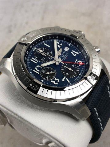 Breitling - Avenger Chronograph GMT 45 - A24315101C1X1 -, Nieuw