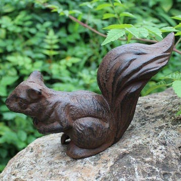 Sculpture, Cast Iron Squirrel – Rustic Garden Ornament with