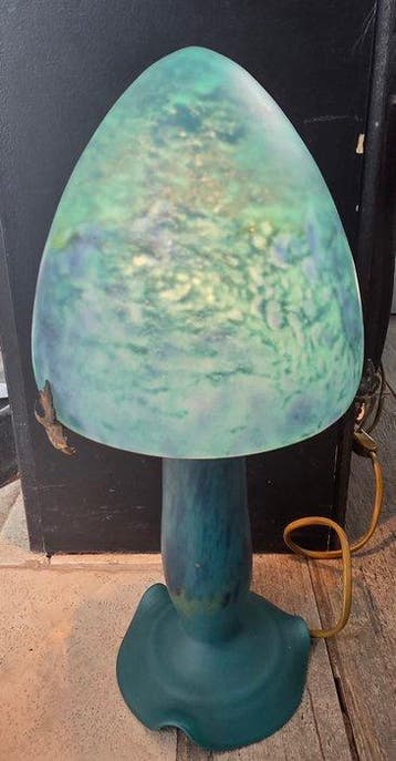 Lampe de table - pate de verre, Antiquités & Art