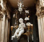 Lustre - artistique à six lumières avec putto et roses