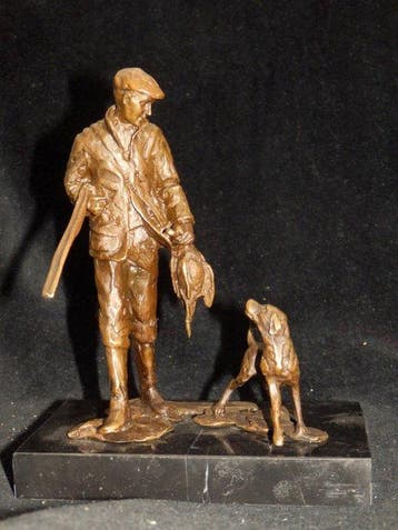 Fraai Bronzen beeld van een Jager met zijn Hond - Sculpture,