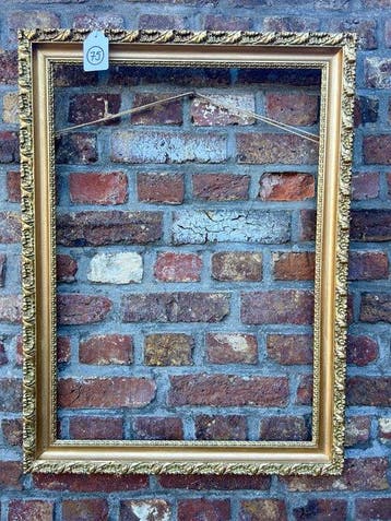 Lijst - 75. Oude goud vergulde schilderijlijst. Voor