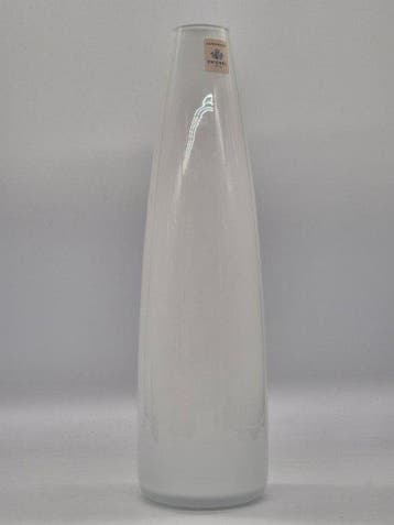 Zwiesel 1872 – Große Glasvase – Mundgeblasenes Glas Opalweiß
