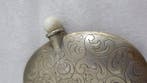 Parfumfles - Verzilverd - Parfumflesje voor in de handtas, Antiek en Kunst