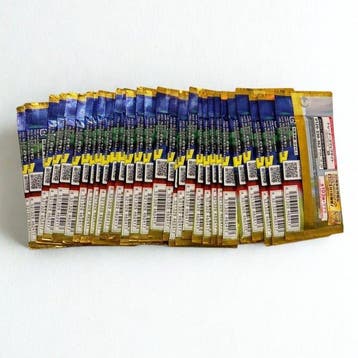20 Booster pack - MEGA Expansion Pack - 30th CELEBRATION, Nieuw