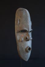 Masker van een oorlogskano uit Tambanum -, Antiek en Kunst