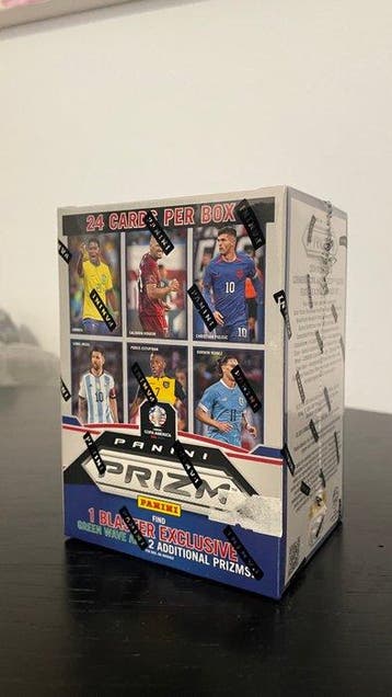 2023/24 Panini Prizm Lionel Messi, Pelé, Diego Maradona 6