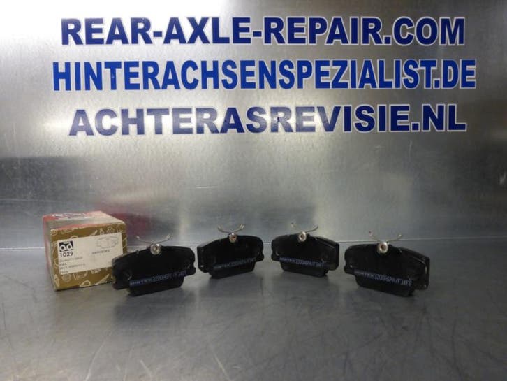 Remblokken set, Mercedes (W201). Nieuw. (Vooras), Auto-onderdelen, Besturing, Nieuw, Mercedes-Benz, Verzenden