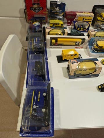 Michelin 1:43 - Voiture miniature (35) - Michelin - Échelles