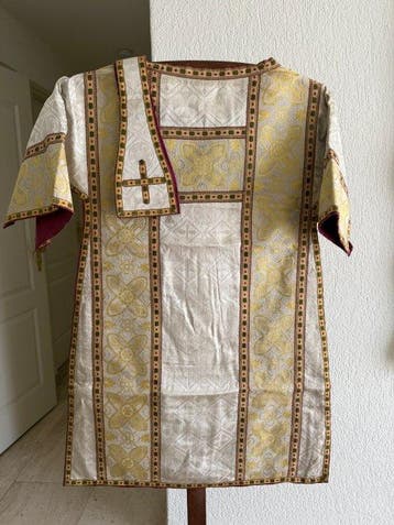 Religieuze en spirituele objecten - Stof, Lint, Zijde -