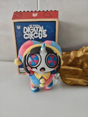 Glitch Productions - Pluche speelgoed Pendantz — The Amazing