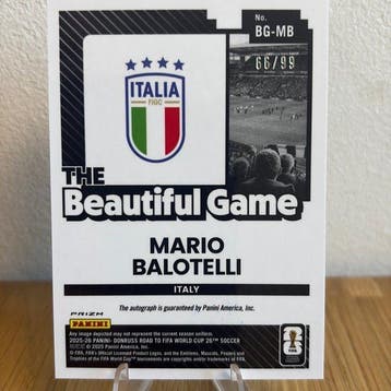 2025/26 Panini Road to World Cup Mario Balotelli BG-MB Carte, Verzamelen, Nieuw