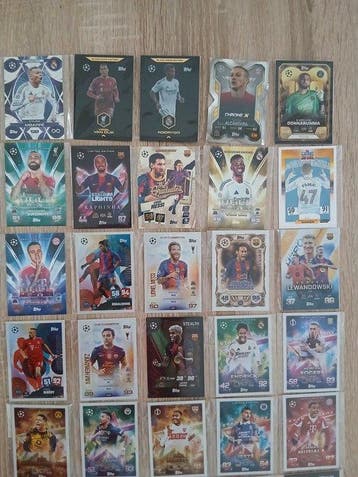 2023/24 Topps UEFA Champions League Ronaldinho, Lionel, Nieuw