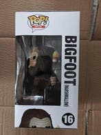Funko - Funko Pop - Myths #16 Bigfoot (Marshmallow) Glow in
