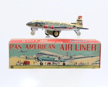 Yone , Japan - Avion miniature - Pan American Airliner,
