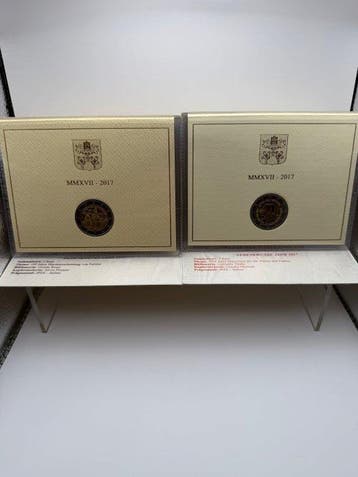 Vatican. 2 Euro 2017 Santi Pietro e Paolo + Fatima (2