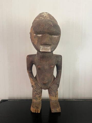 Salampasu statue - Statue - Congo