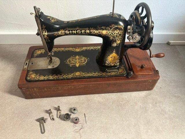 Singer 15K (1908) Naaimachine - Gietijzer, Antiek en Kunst, Kunst | Designobjecten