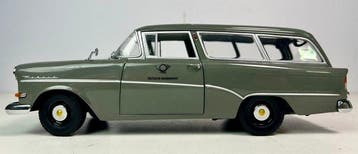 Minichamps 1:18 - Voiture miniature - Opel Rekord P1 Caravan