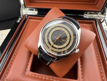 Louis Berset - 70h Swiss Handmade - Carbon forged Gold foil