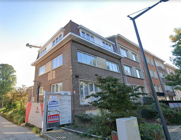 Appartement aan Avenue Commandant Lothaire, Etterbeek, Immo, Appartementen en Studio's te huur, 50 m² of meer
