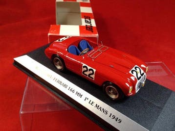 Starter - made in France 1:43 - Voiture de sport miniature -