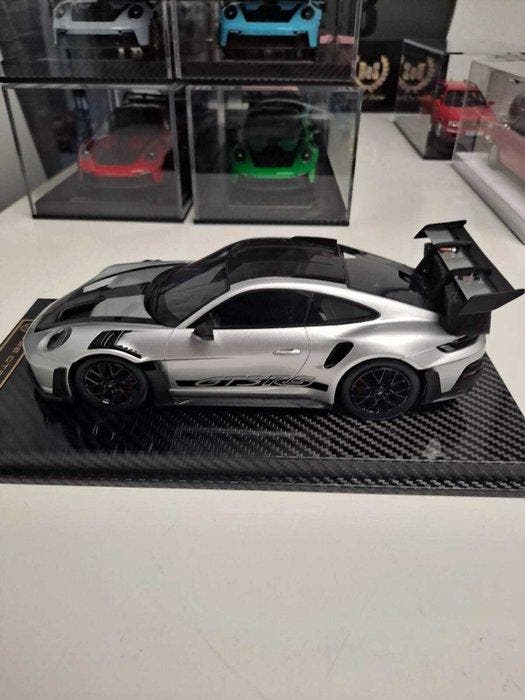 Radscale 1:18 - Modelauto - Porsche 911 - 992 GT3 RS -, Hobby & Loisirs créatifs, Voitures miniatures | 1:5 à 1:12