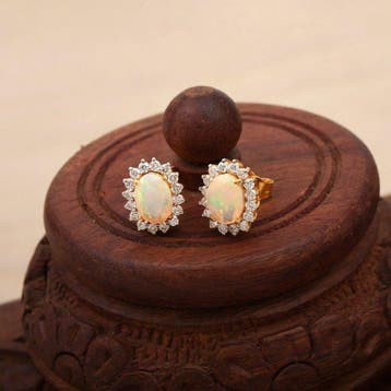 Oorstekers - 14 karaat Geel goud - 1.63ct. tw. Opaal -