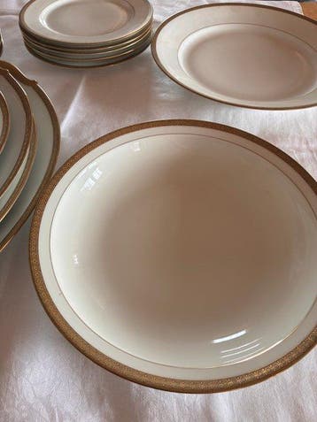 Limoges Gustave Raynaud - Tafelservies (74) - Porselein
