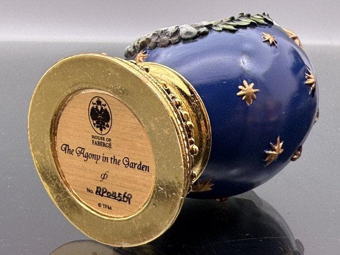 House of Faberge 24 Karat Gold Plated Imperial Nativity Egg, Antiek en Kunst, Antiek | Boeken en Manuscripten