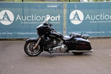 Veiling: Motor Harley-Davidson STREET GLIDE SPECIAL Benzine, Motoren