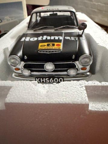 Autoart 1:18 - Modelauto - Ford Cortina GT MKI, Nieuw