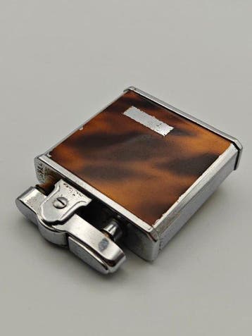 Windsor - De Luxe (Lighter) / Gisa Time Lite (Watch) -