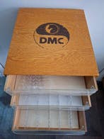 DMC - Armoire - Bois, plastique - met accessoires