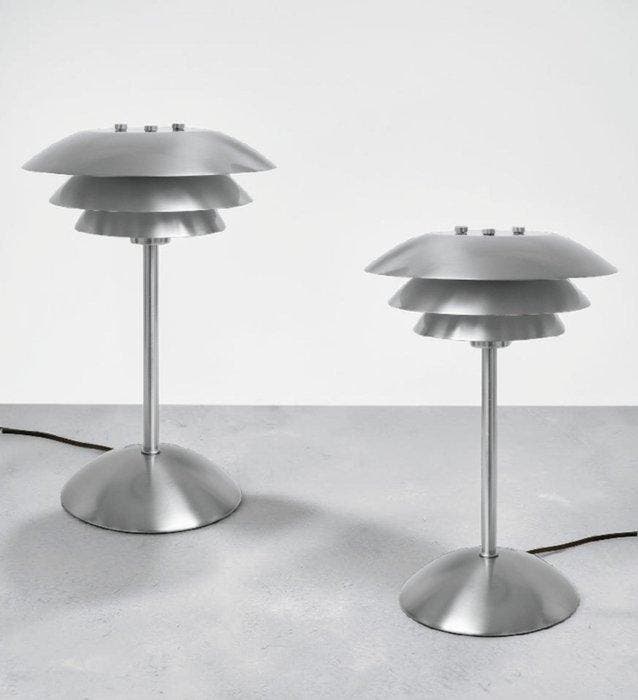 Dyberg Larsen - Lampe de table (2) - Pisa - Acier brossé -, Antiquités & Art, Art | Objets design
