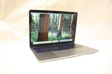 Rare find: Apple MacBook Pro 13 inch Retina (Mid 2017) |, Nieuw
