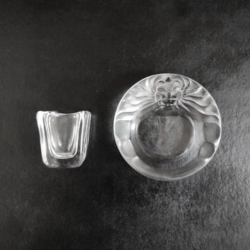 Lalique, Daum - Schaal (2) - “Tête de Lion” - Glas