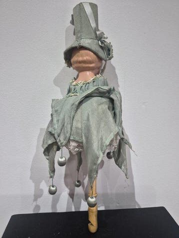 SFBJ - Poupée French Musical Rotating Doll with Original