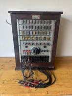 Analoge telefoon - Hout - Handbediende telefooncentrale /, Antiek en Kunst