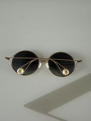 Gucci - Round PearlDetail Sunglasses - Lunettes de soleil