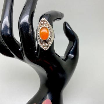 Oude art-deco ring in sterlingzilver met natuurlijk amber. -