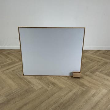 Tweedehand Lintex Whiteboard met houten frame en bakje (hxb), Bureau