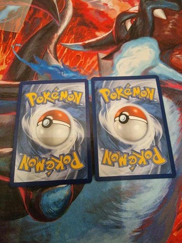 Pokémon - 2 Card - Florizarre, Dracaufeu Foil, Illustration, Hobby & Loisirs créatifs, Jeux de cartes à collectionner | Pokémon