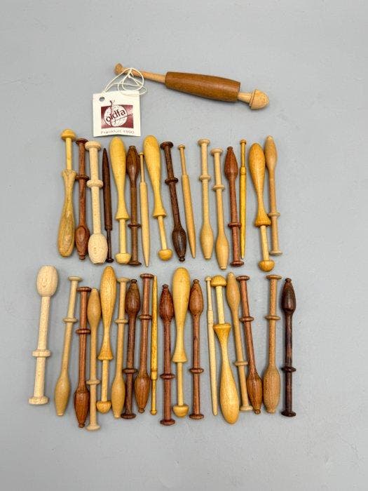 Schitterende kantklosjes - Spinmachine (35), Antiquités & Art, Curiosités & Brocante