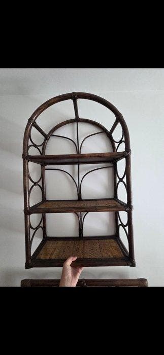 Dressoir (2) - Rattan, Antiek en Kunst