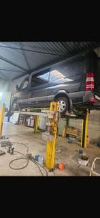 ONDERHOUD EN HERSTELLING AUTOS VRACHTWAGENS BESTELWAGENS, Onderhoudsbeurt