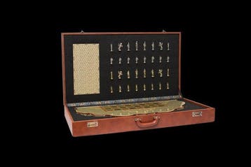 Zeven eeuwen vakmanschap, handgemaakt khatam backgammon en